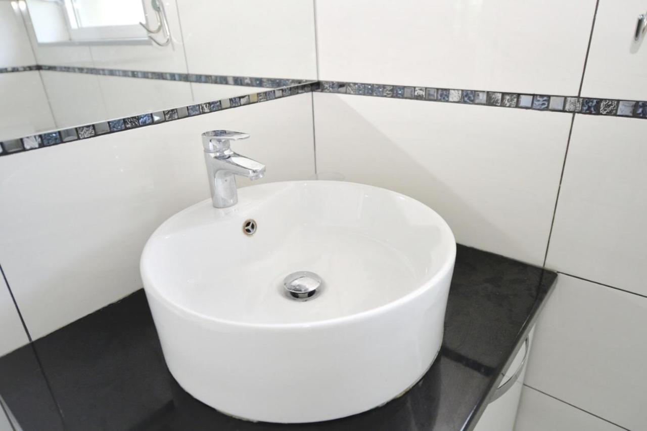 Central Apartment Njegoseva 214 โกตอร์ ภายนอก รูปภาพ